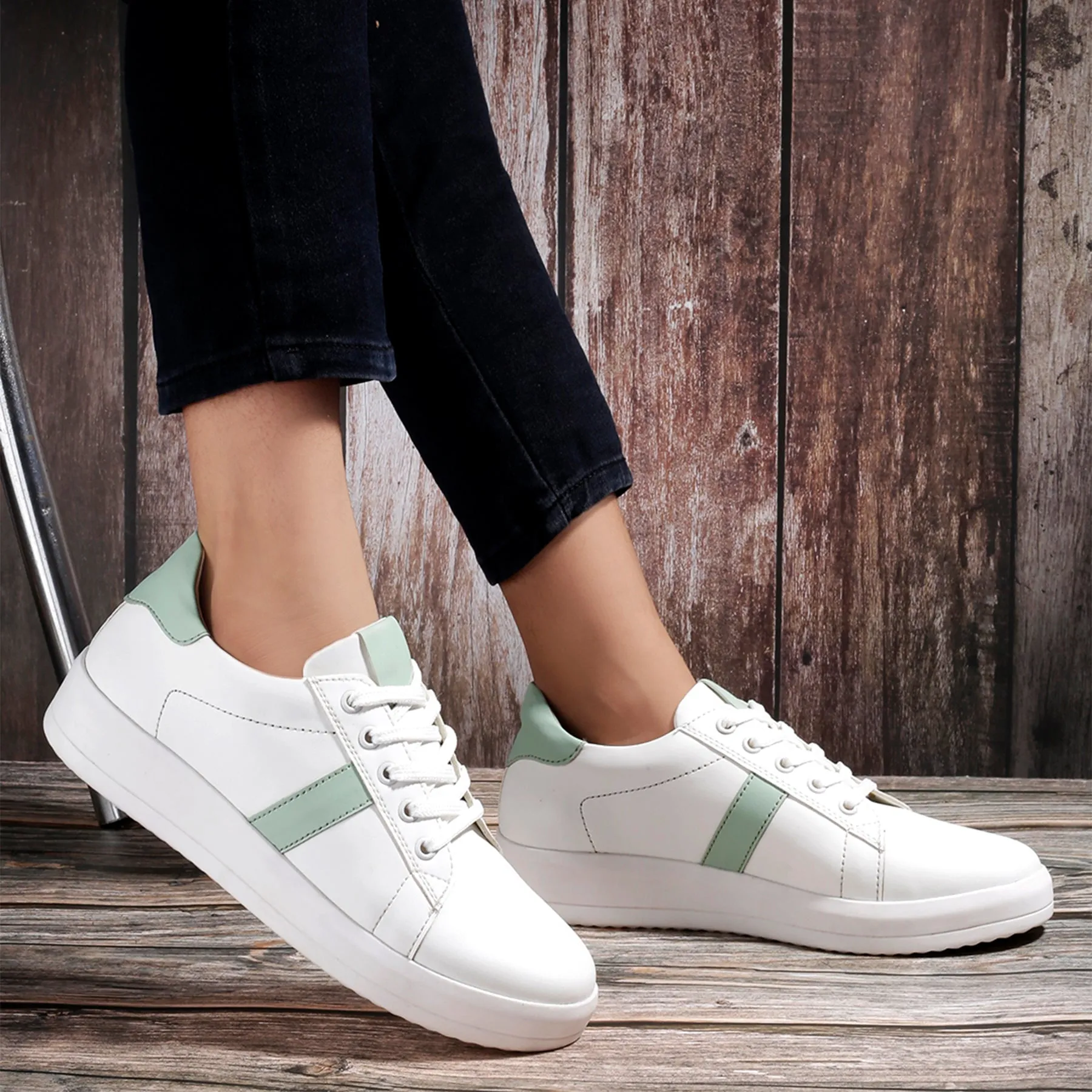 Latest Women's New Stylish Casual Sneaker Lace up Shoes