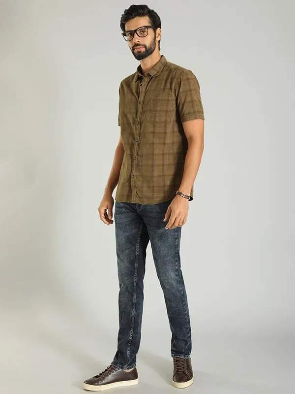 Men Checked Half Sleeve Cotton Blend Shirt