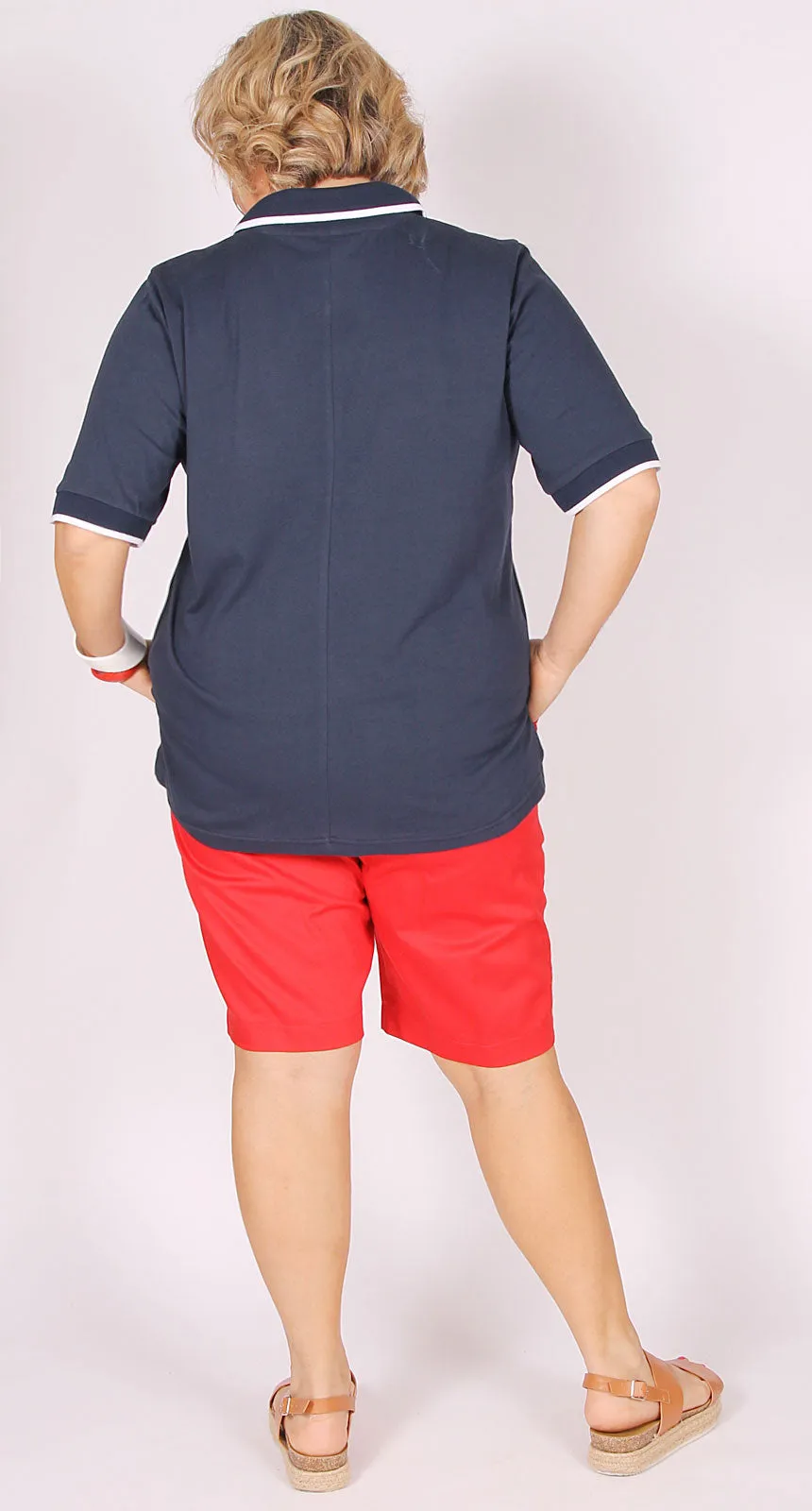 Summer Essential Walk Short Red